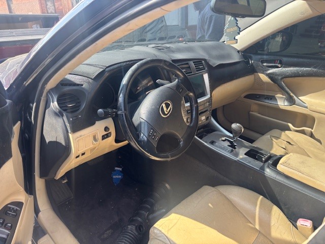 https://f005.backblazeb2.com/file/img-partshotlines-com/Inventory/EC741/Vehicle/49700_03.jpg