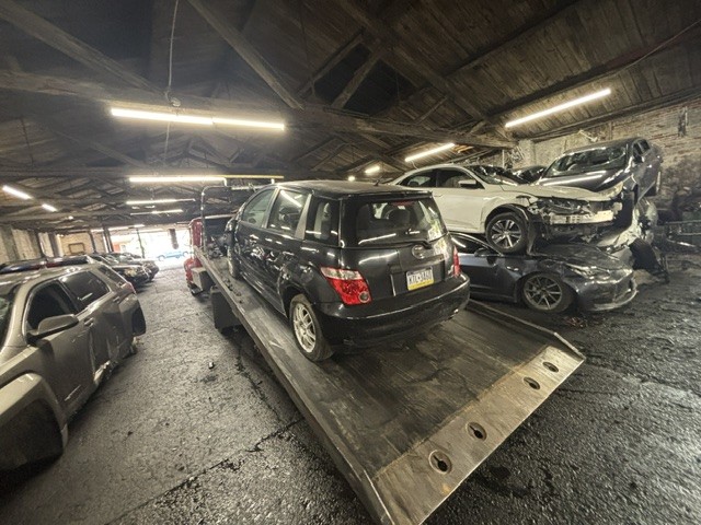 https://f005.backblazeb2.com/file/img-partshotlines-com/Inventory/EC741/Vehicle/51074_04.jpg