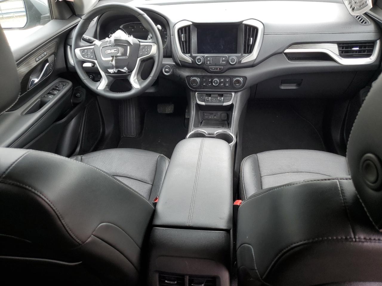 Vehicle/66272_03.jpg