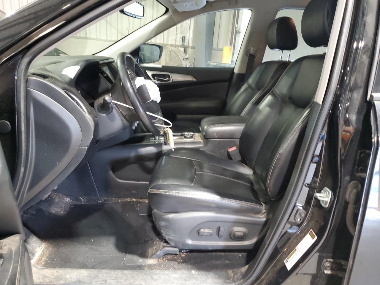 Vehicle/67150_05.jpg