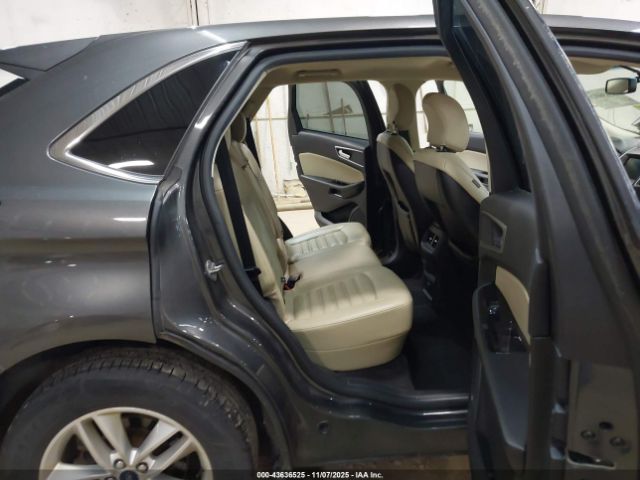 Vehicle/68096_08.jpg