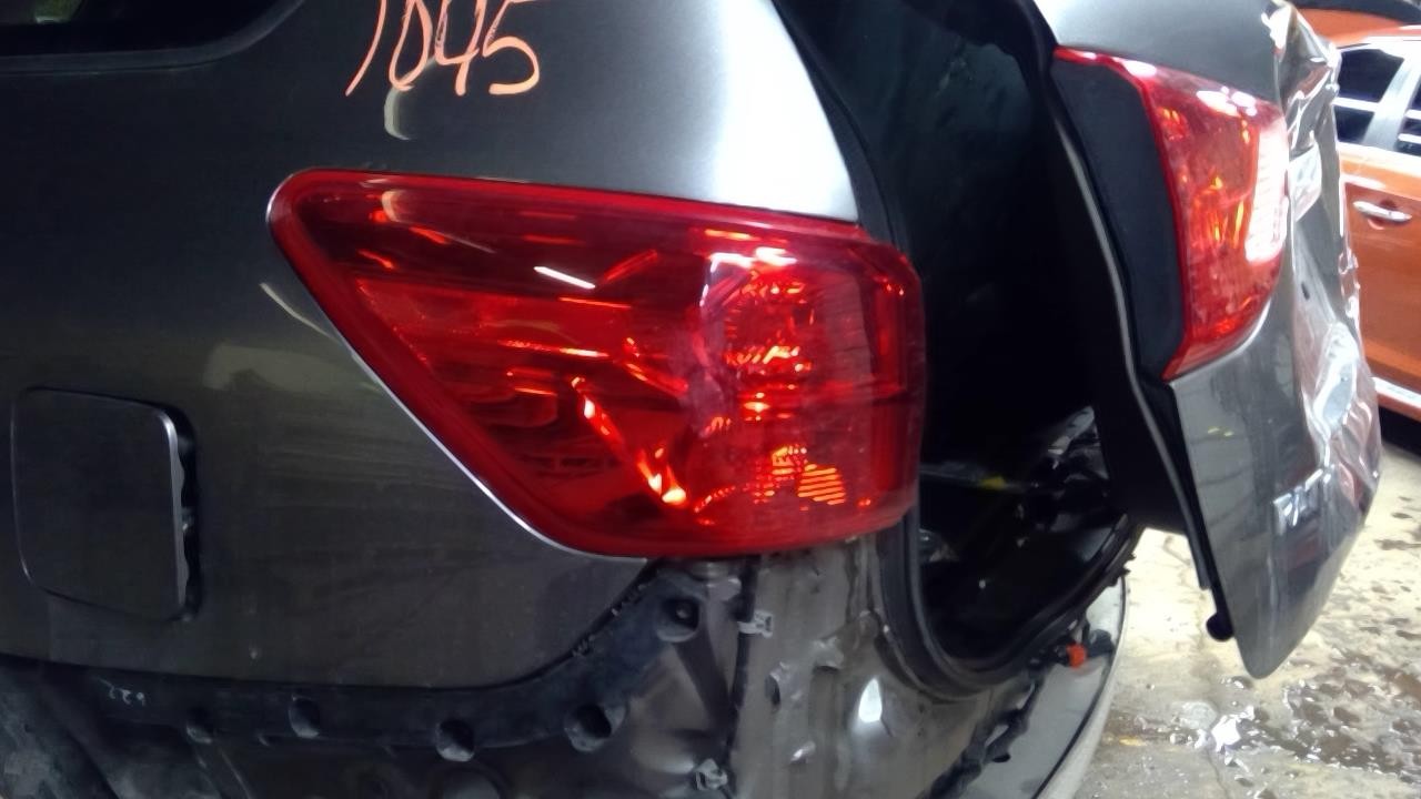 Vehicle/68939_11.jpg