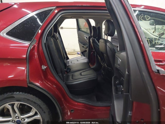 Vehicle/70468_08.jpg