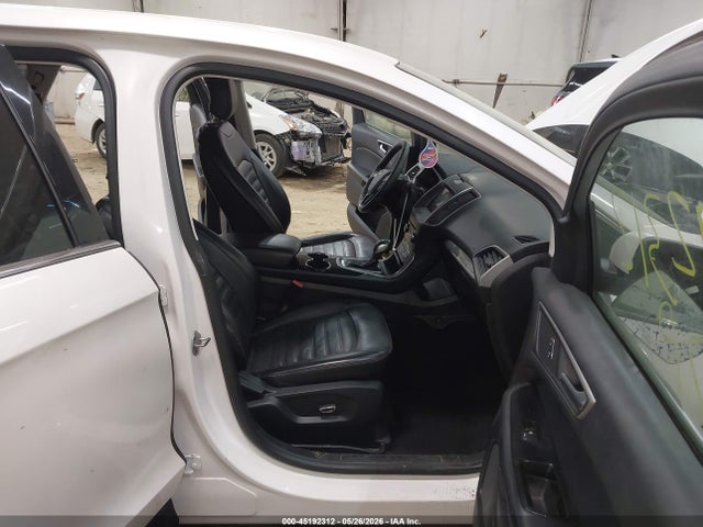 Vehicle/72365_05.jpg