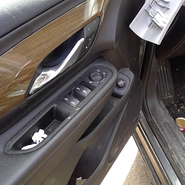 Vehicle/74135_11.jpg