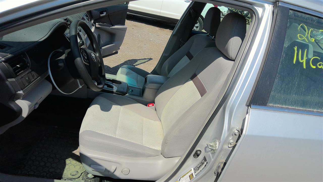 https://f005.backblazeb2.com/file/img-partshotlines-com/Inventory/EC801/Inventory/2581010_01.jpg