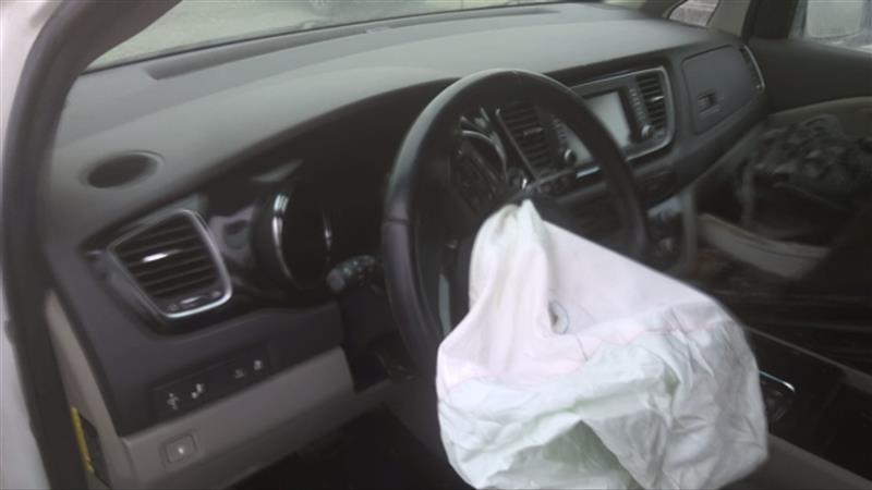 https://f005.backblazeb2.com/file/img-partshotlines-com/Inventory/EC801/Vehicle/199283_10.jpg