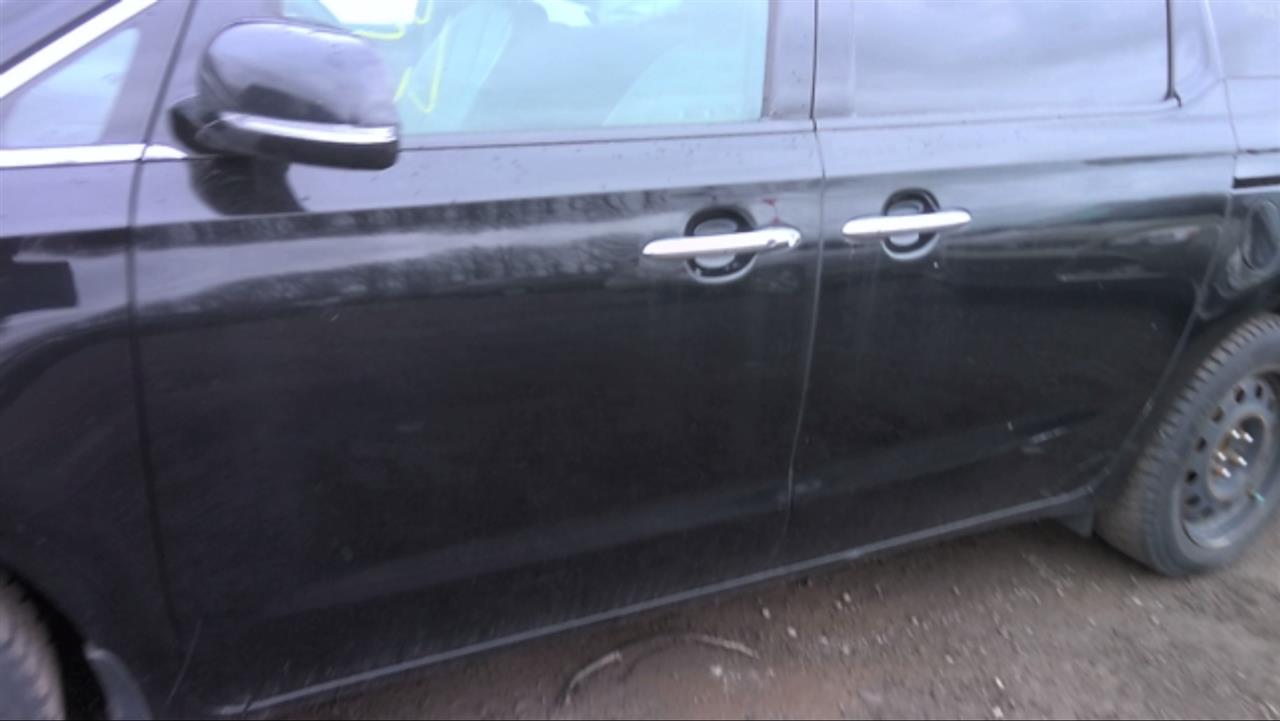 https://f005.backblazeb2.com/file/img-partshotlines-com/Inventory/EC801/Vehicle/214599_02.jpg
