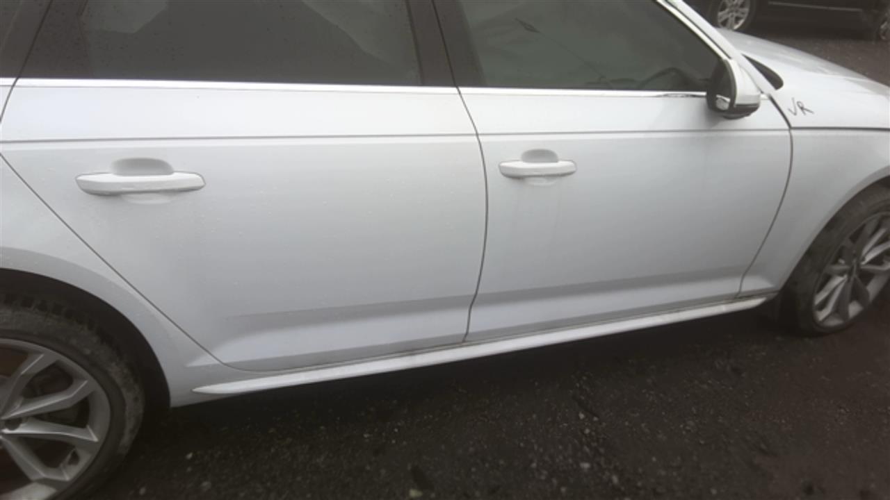 https://f005.backblazeb2.com/file/img-partshotlines-com/Inventory/EC801/Vehicle/216899_06.jpg