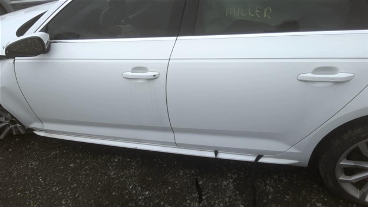 https://f005.backblazeb2.com/file/img-partshotlines-com/Inventory/EC801/Vehicle/216899_07.jpg