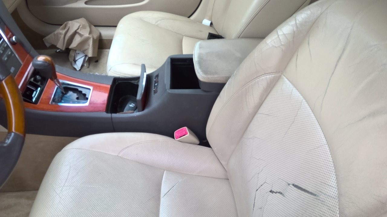 https://f005.backblazeb2.com/file/img-partshotlines-com/Inventory/EC801/Vehicle/217139_11.jpg