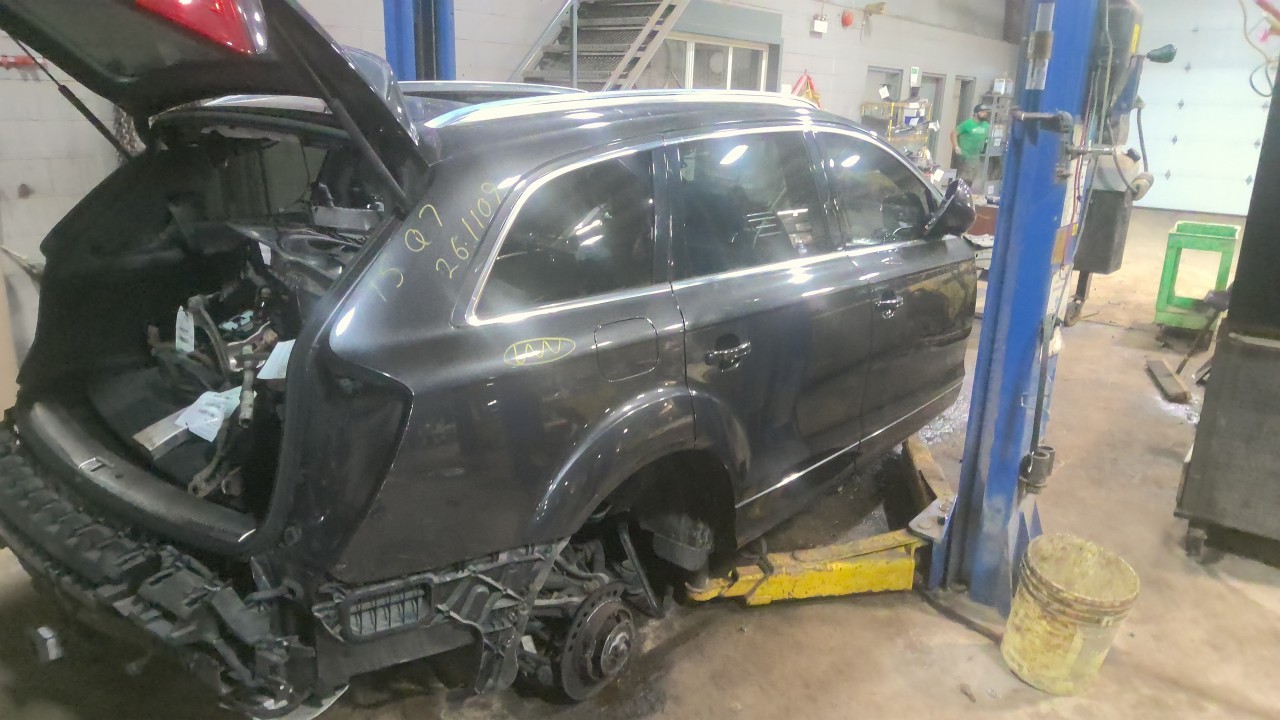 https://f005.backblazeb2.com/file/img-partshotlines-com/Inventory/EC801/Vehicle/217156_04.jpg