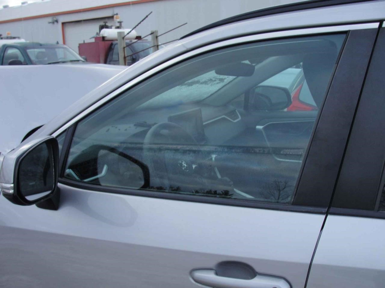 https://f005.backblazeb2.com/file/img-partshotlines-com/Inventory/EC801/Vehicle/217645_06.jpg