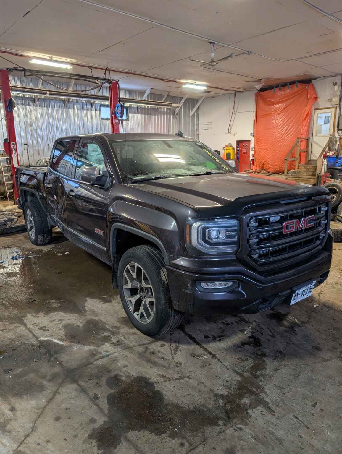 Vehicle/217713_02.jpg