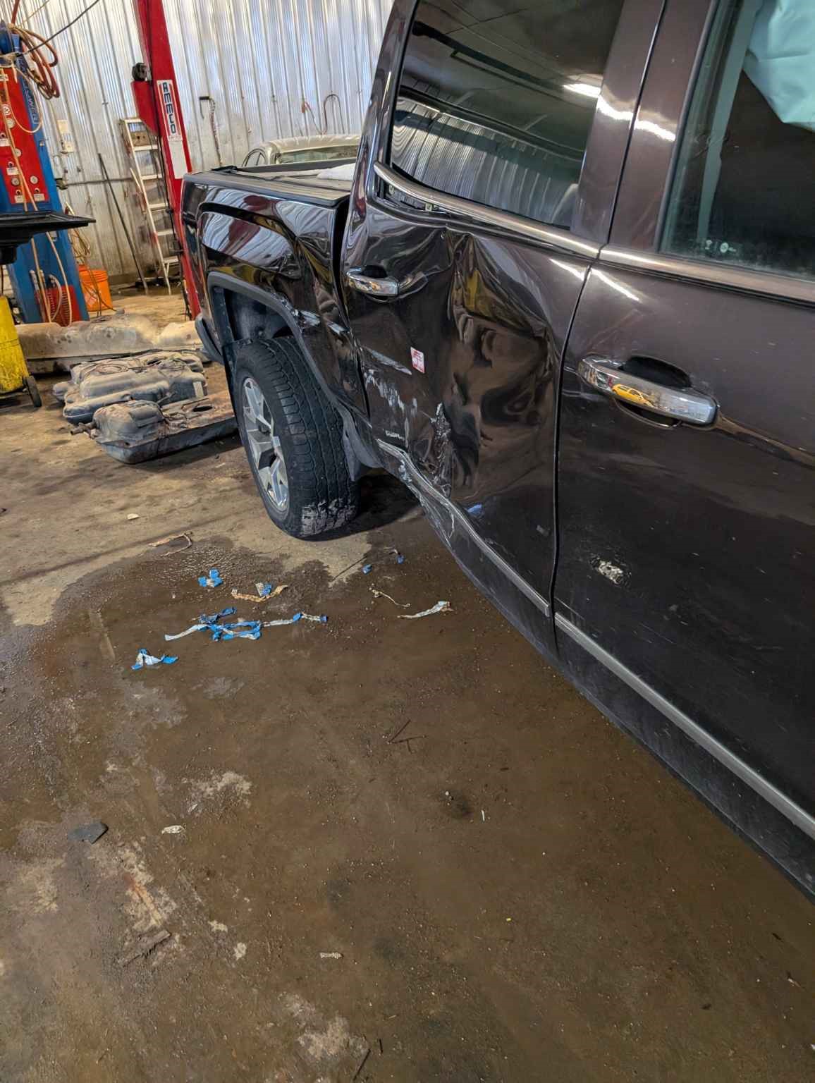 Vehicle/217713_08.jpg