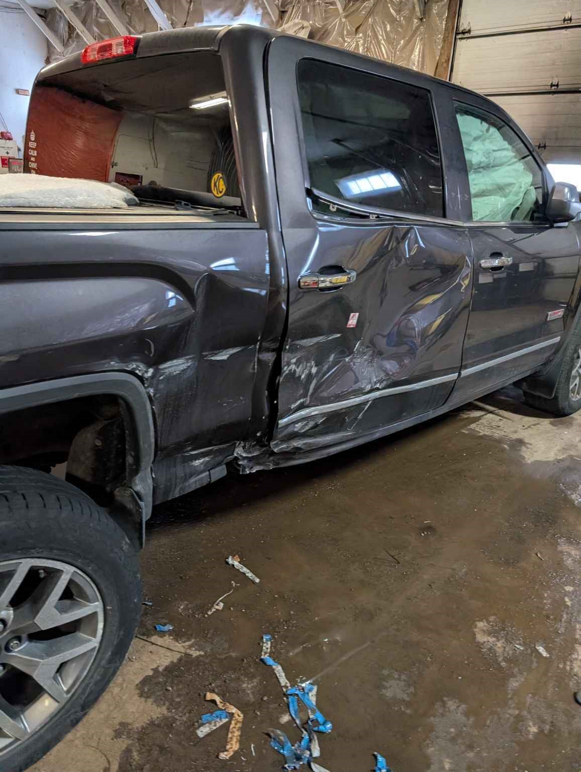 Vehicle/217713_12.jpg