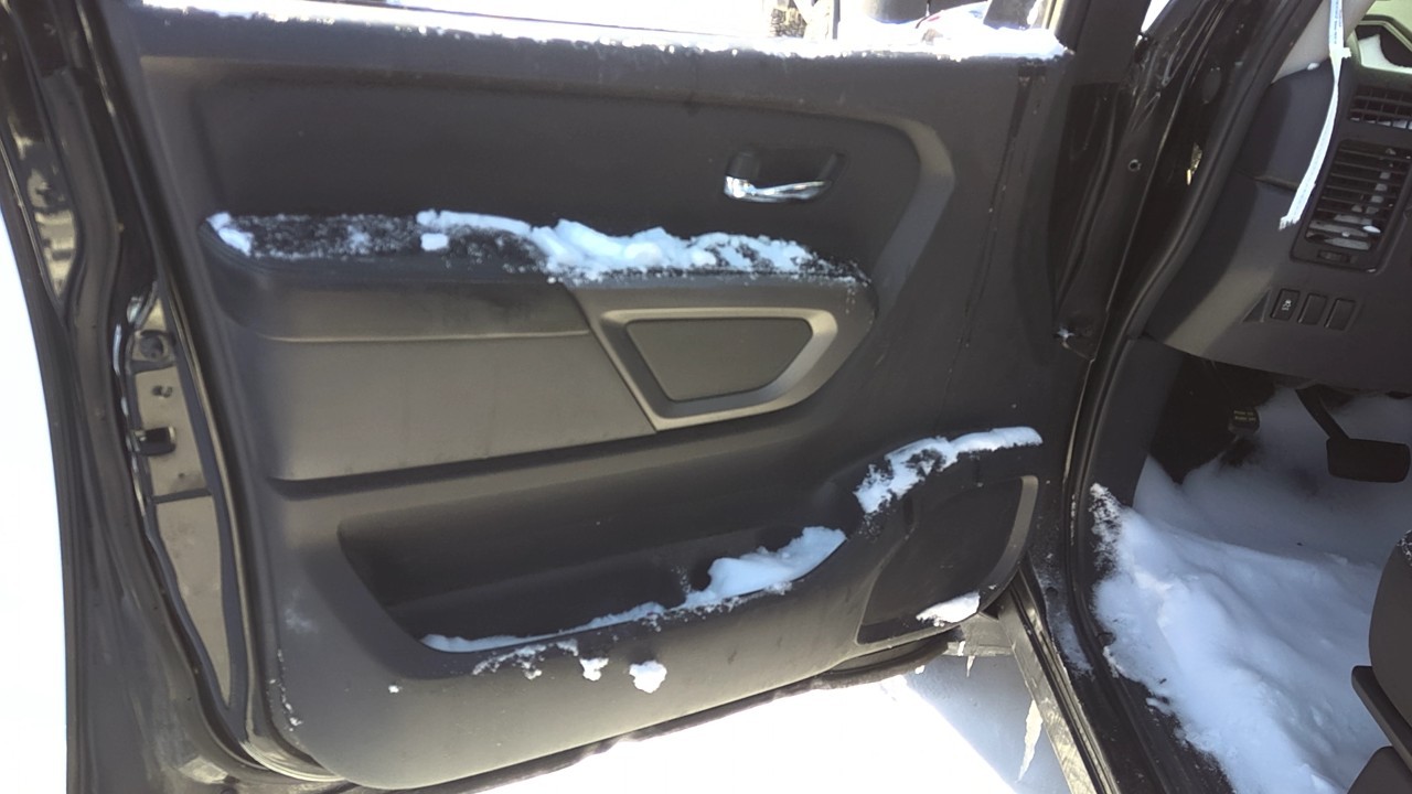 https://f005.backblazeb2.com/file/img-partshotlines-com/Inventory/EC801/Vehicle/217883_07.jpg