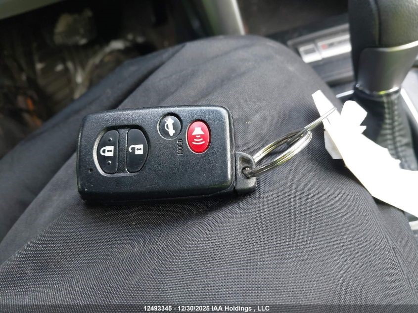 https://f005.backblazeb2.com/file/img-partshotlines-com/Inventory/EC801/Vehicle/217914_11.jpg