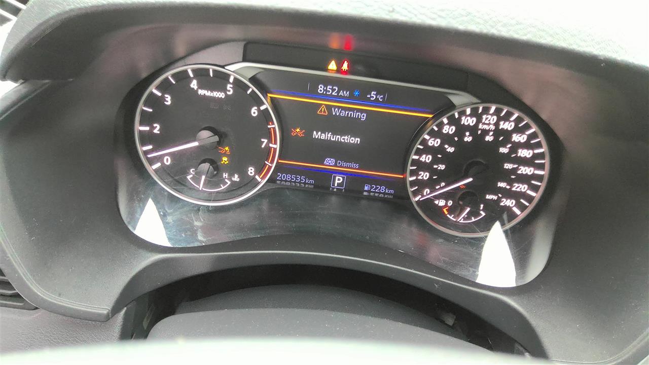Vehicle/218125_12.jpg