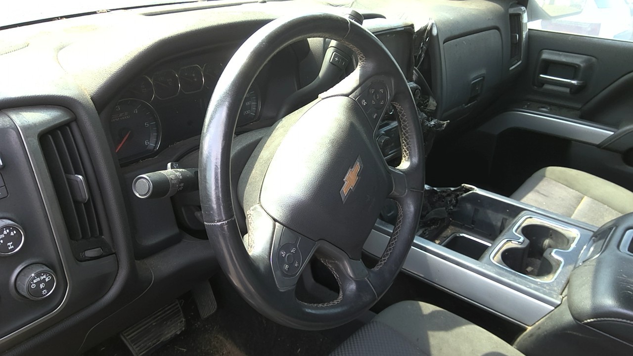 Vehicle/218354_08.jpg