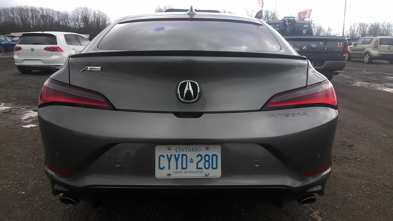 https://f005.backblazeb2.com/file/img-partshotlines-com/Inventory/EC801/Vehicle/218415_09.jpg