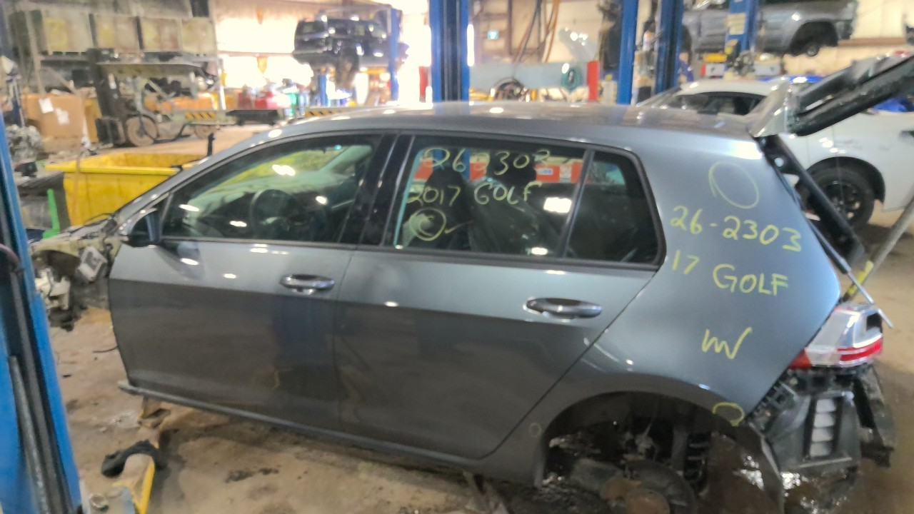 Vehicle/218467_08.jpg