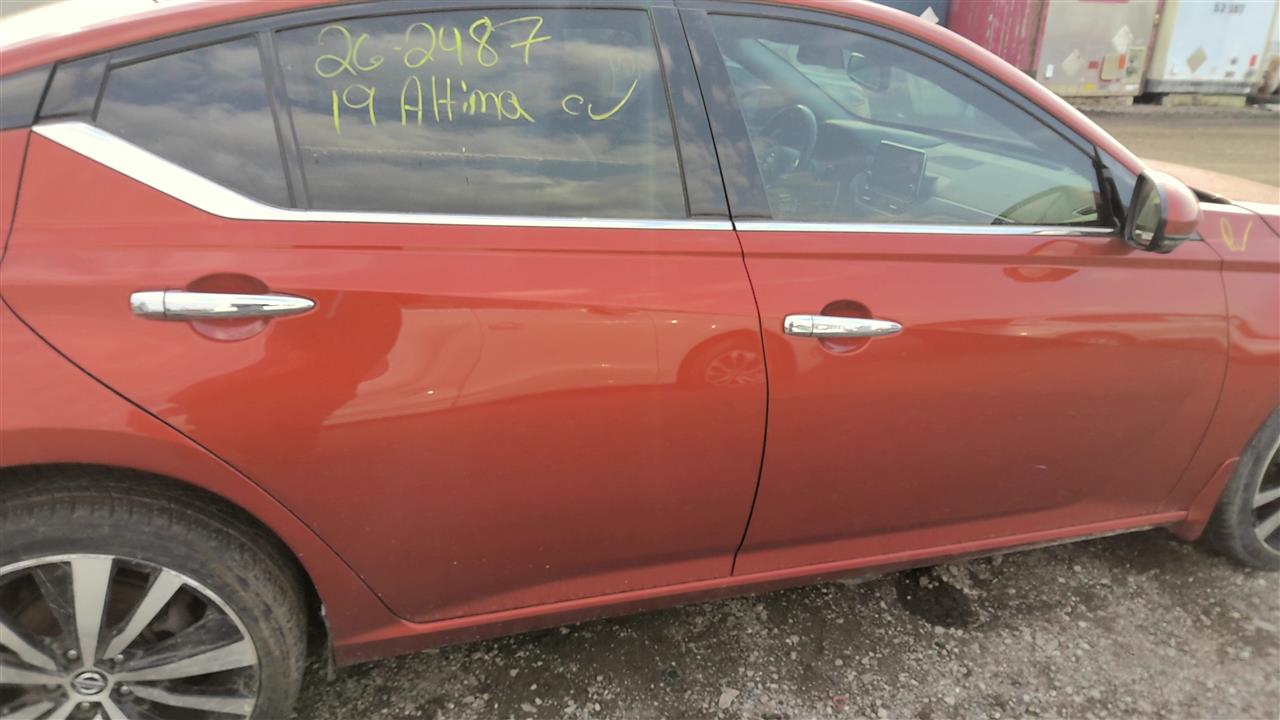 Vehicle/218660_06.jpg