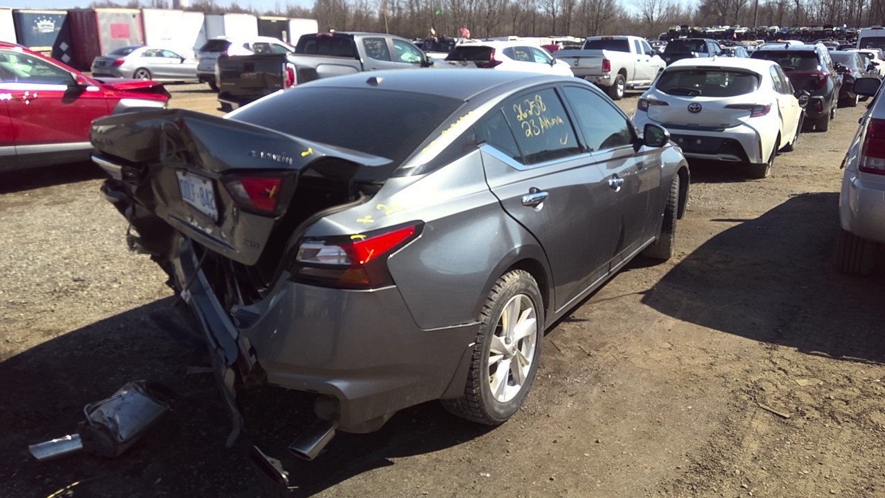 Vehicle/218692_04.jpg