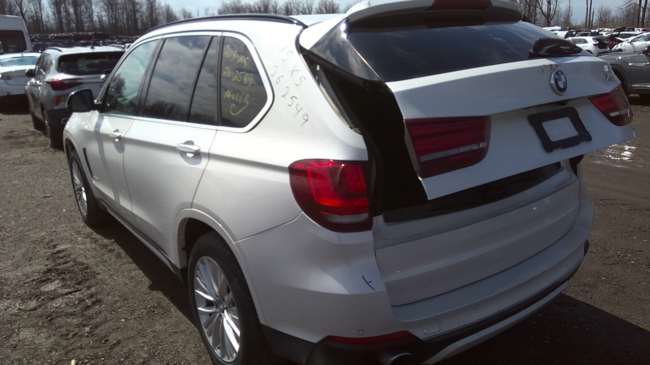 Vehicle/218726_03.jpg