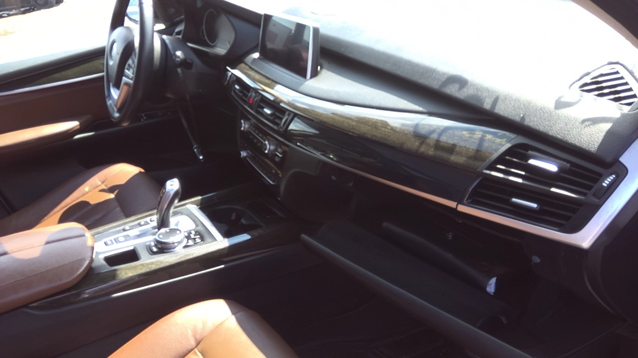Vehicle/218726_05.jpg