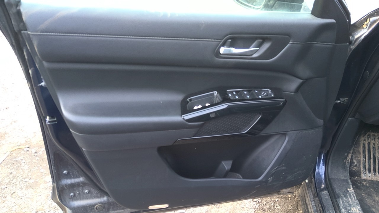 https://f005.backblazeb2.com/file/img-partshotlines-com/Inventory/EC801/Vehicle/218728_07.jpg