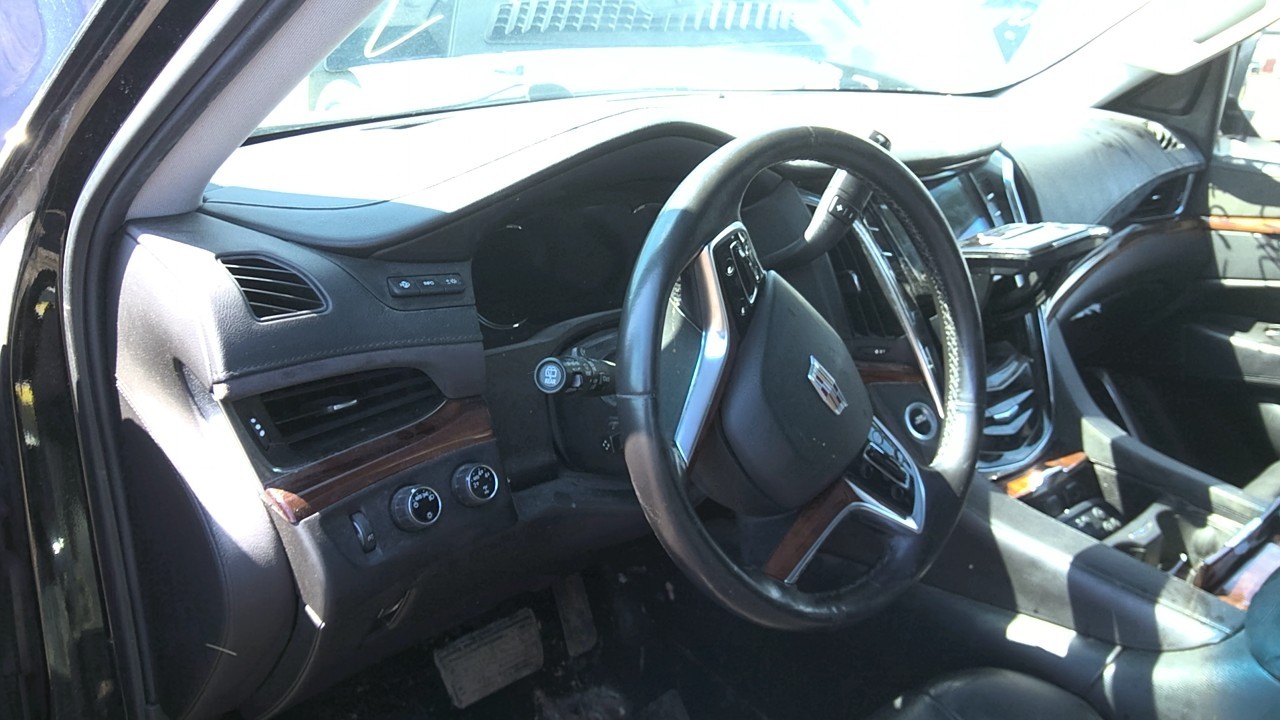 https://f005.backblazeb2.com/file/img-partshotlines-com/Inventory/EC801/Vehicle/218801_08.jpg