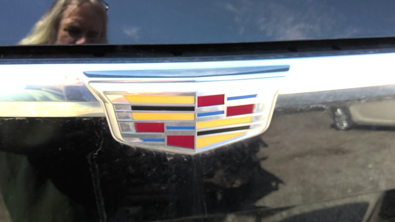 https://f005.backblazeb2.com/file/img-partshotlines-com/Inventory/EC801/Vehicle/218801_11.jpg