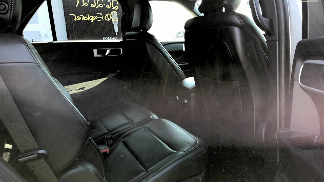 Vehicle/218804_07.jpg