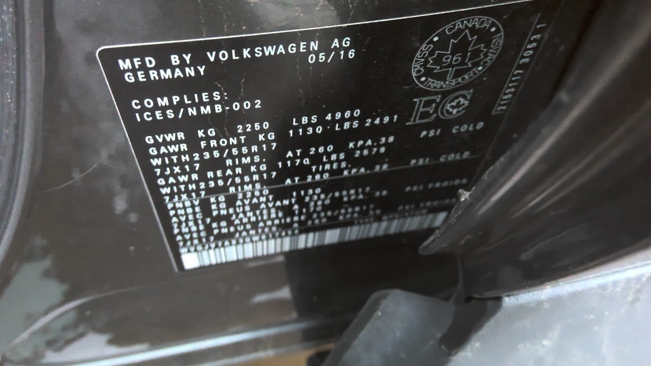 https://f005.backblazeb2.com/file/img-partshotlines-com/Inventory/EC801/Vehicle/218806_10.jpg