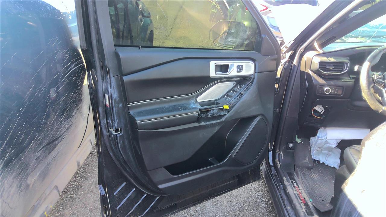 Vehicle/218855_14.jpg