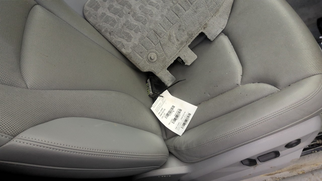 https://f005.backblazeb2.com/file/img-partshotlines-com/Inventory/EC801/Vehicle/218944_08.jpg