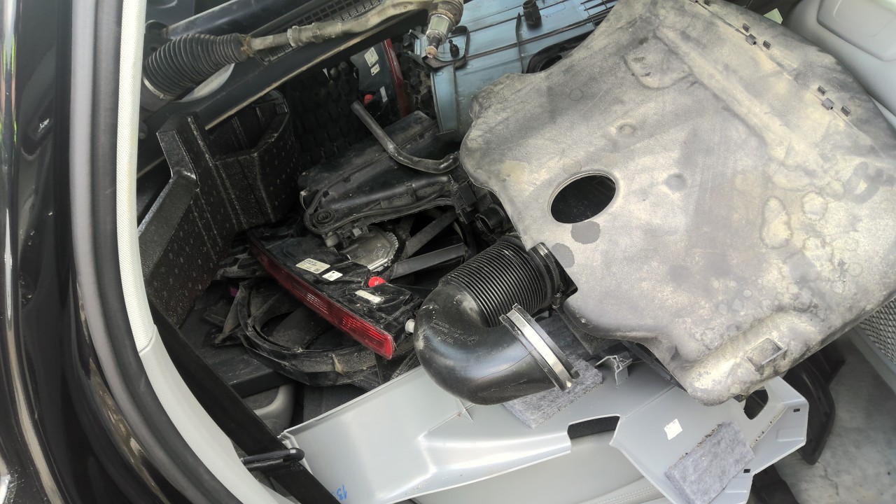 https://f005.backblazeb2.com/file/img-partshotlines-com/Inventory/EC801/Vehicle/218944_10.jpg
