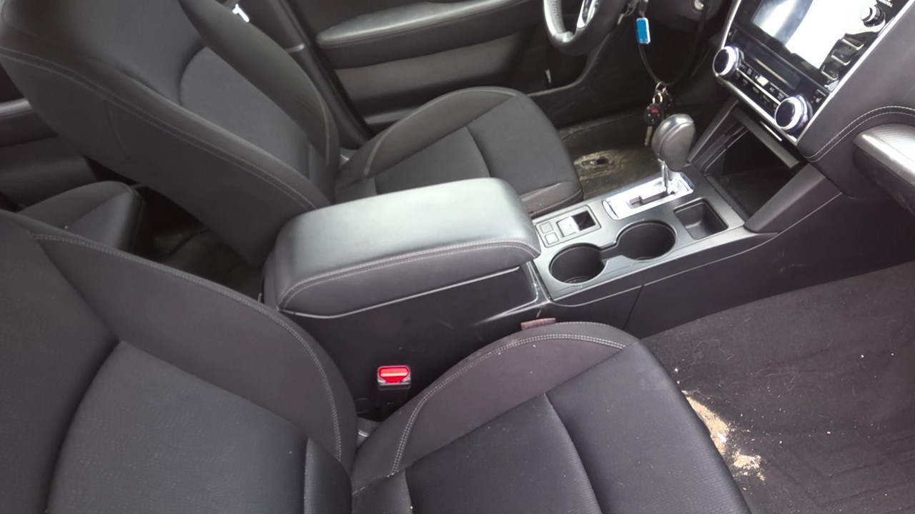 https://f005.backblazeb2.com/file/img-partshotlines-com/Inventory/EC801/Vehicle/218959_06.jpg