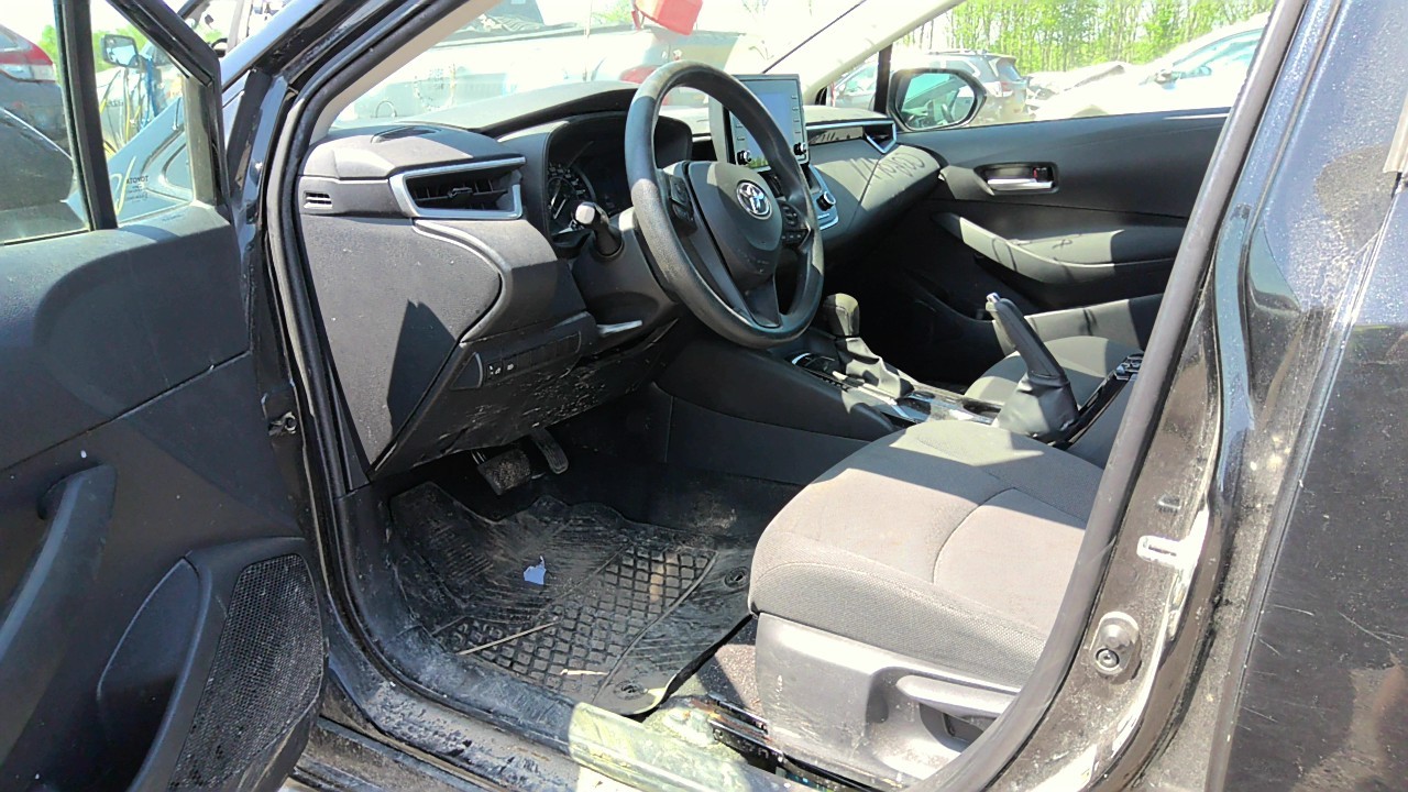 Vehicle/219110_12.jpg