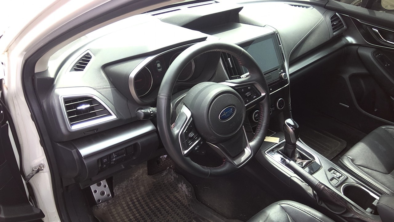 Vehicle/219122_08.jpg