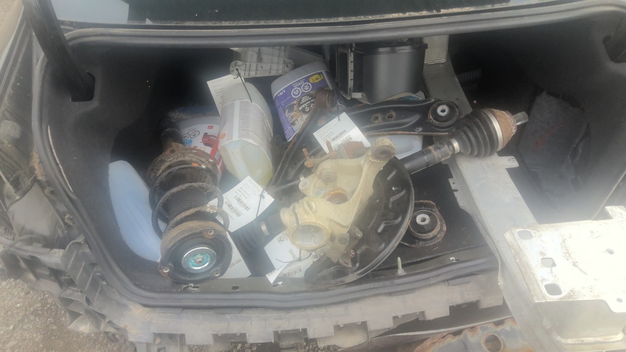 https://f005.backblazeb2.com/file/img-partshotlines-com/Inventory/EC801/Vehicle/219137_22.jpg