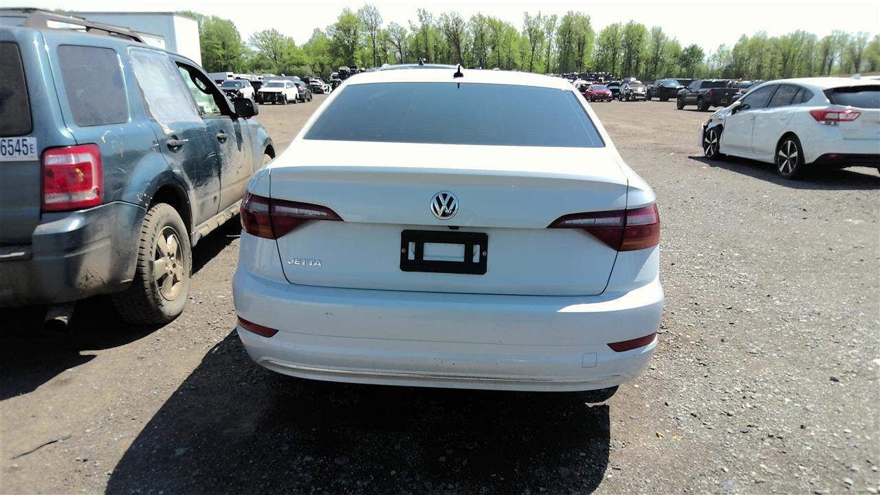 https://f005.backblazeb2.com/file/img-partshotlines-com/Inventory/EC801/Vehicle/219178_04.jpg