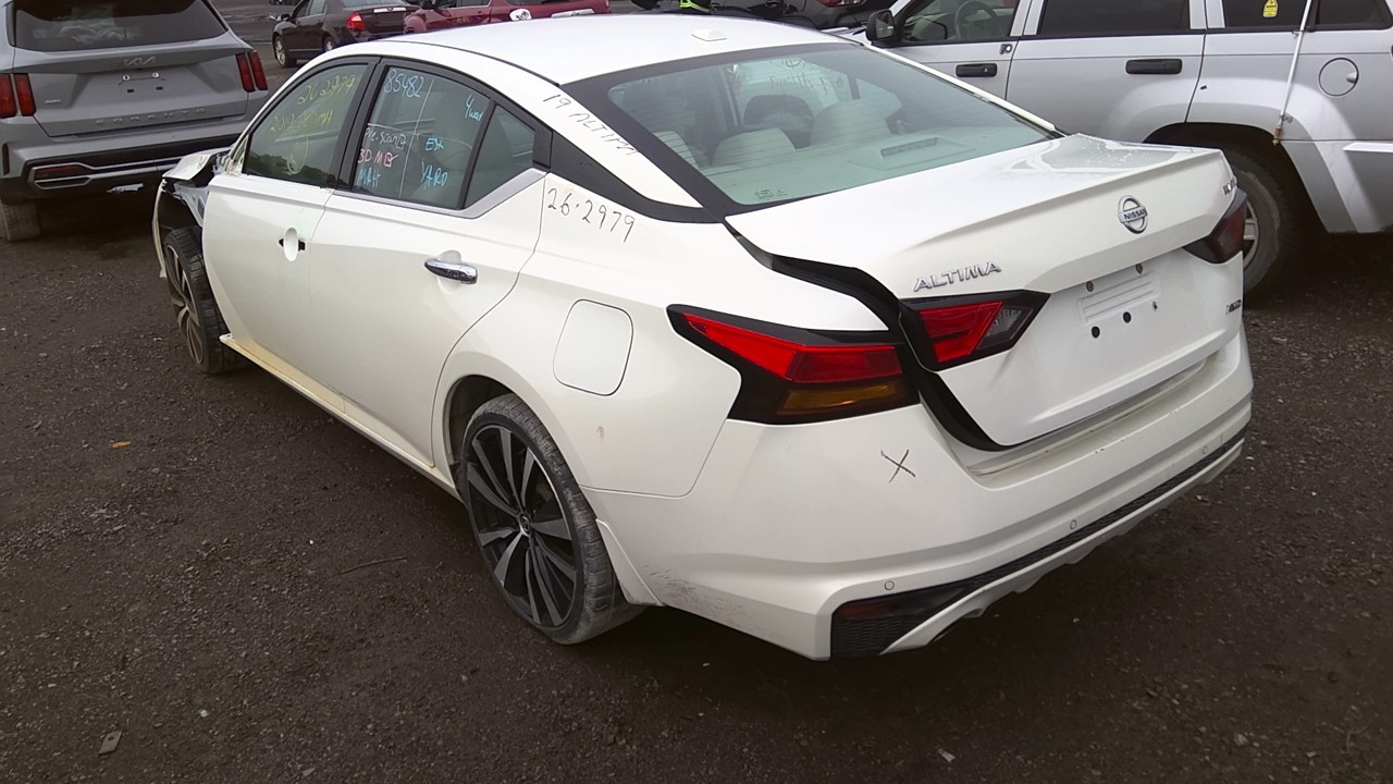 Vehicle/219208_03.jpg