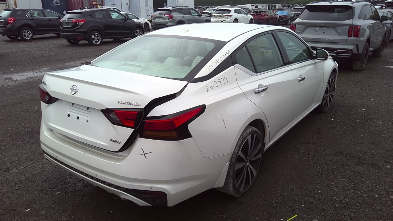Vehicle/219208_04.jpg