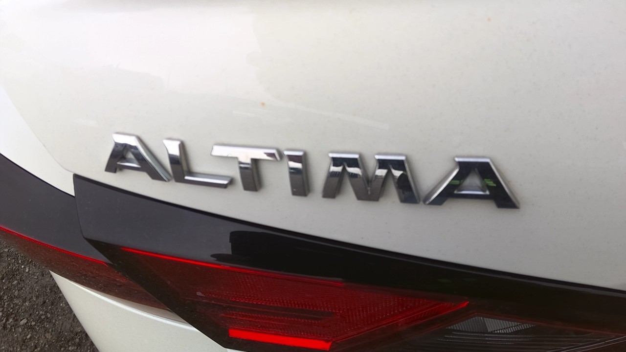 Vehicle/219208_08.jpg