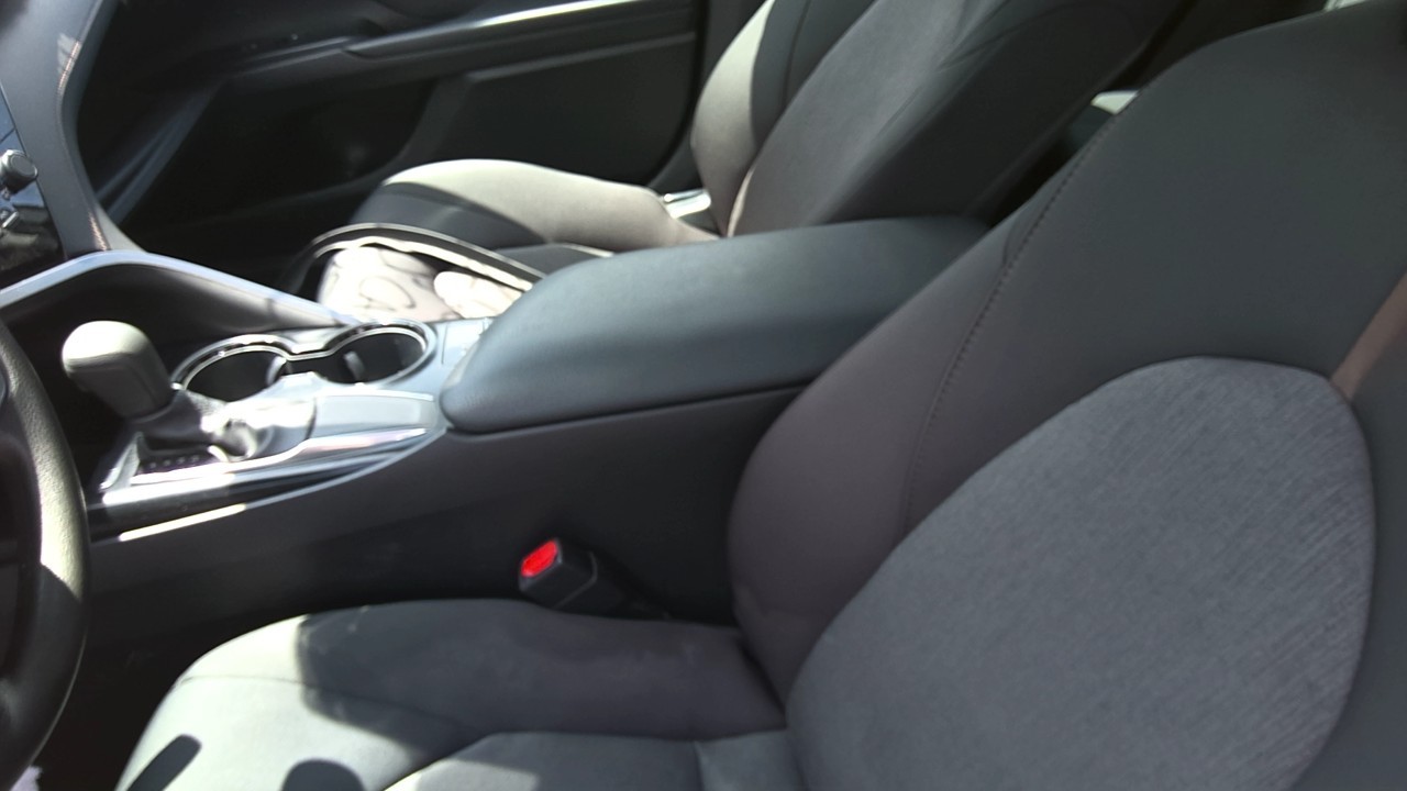 https://f005.backblazeb2.com/file/img-partshotlines-com/Inventory/EC801/Vehicle/219217_09.jpg