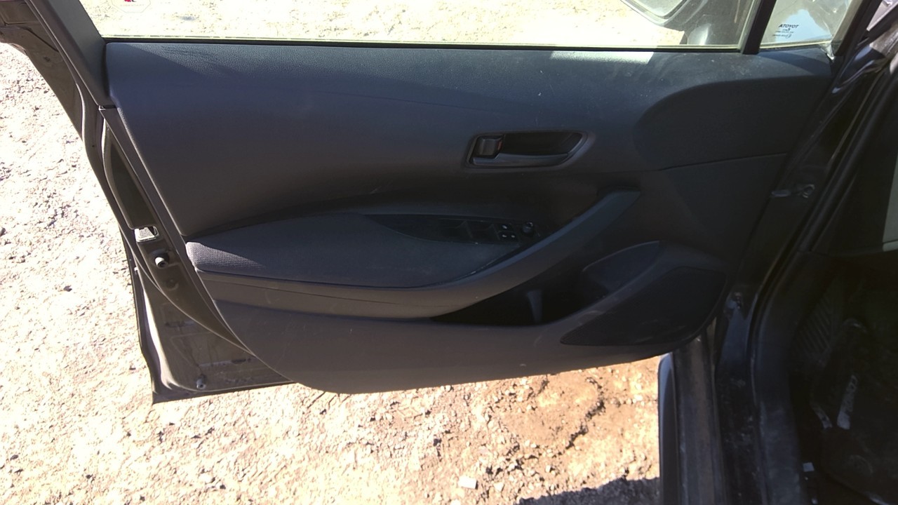 Vehicle/219237_07.jpg