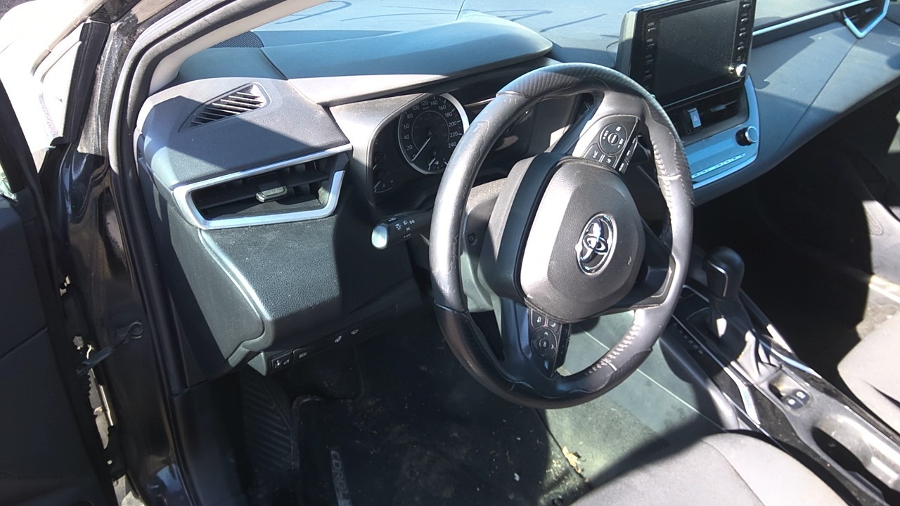 Vehicle/219237_08.jpg