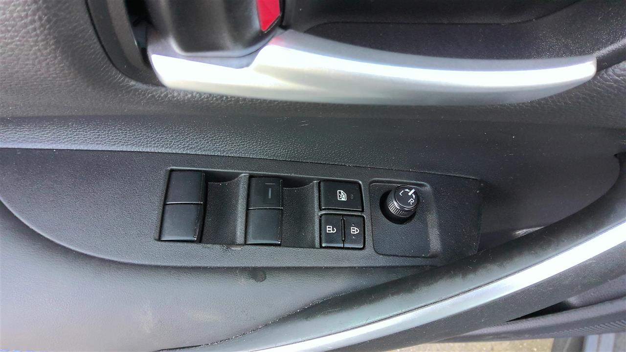 Vehicle/219280_12.jpg